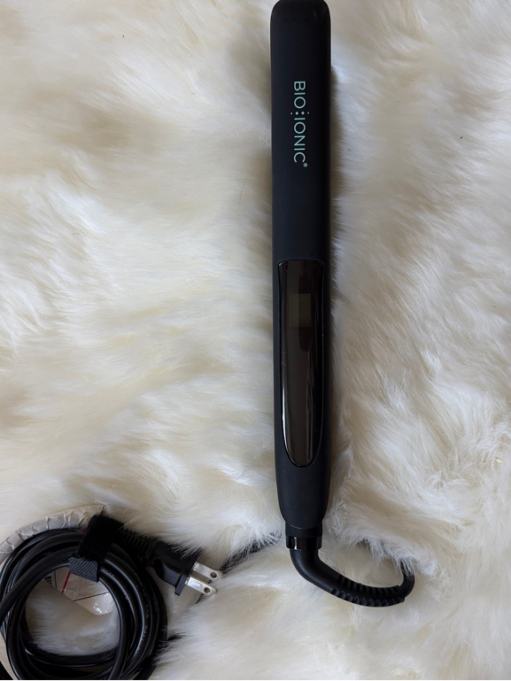 Bio:Ionic Black Ceramic Hair Straightener - Sleek Heat Styling